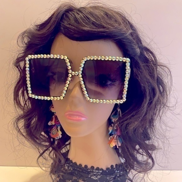 🌺Oversized Jewel lined sunglasses - Picture 2 of 11